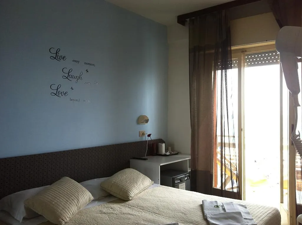 **  Hotel Major Milano Marittima Itália